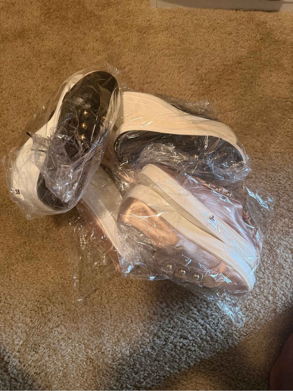 4 Women’s  Sneakers in Metallic Rose Gold and Black